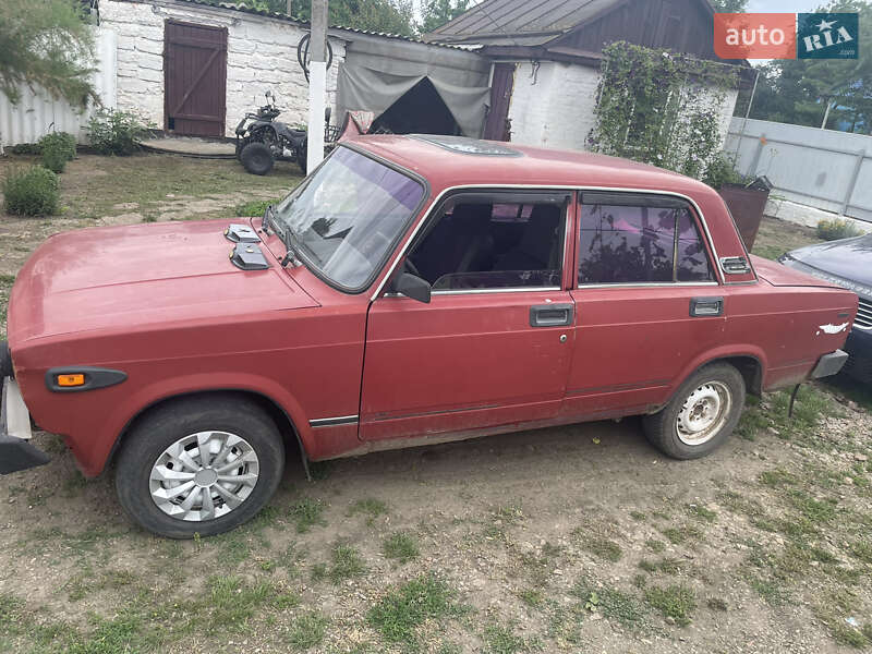 Седан ВАЗ / Lada 2105 1989 в Ольшанке фото 2 Седан ВАЗ / Lada 2105 1989 в Ольшанке