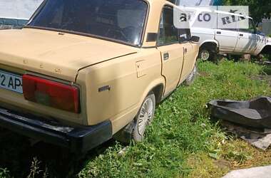 Седан ВАЗ / Lada 2105 1988 в Тыврове