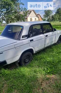 Седан ВАЗ / Lada 2105 1989 в Бердичеве