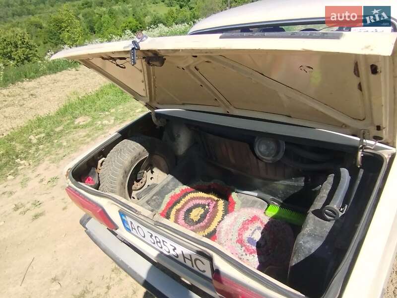 Седан ВАЗ / Lada 2105 1988 в Ужгороді