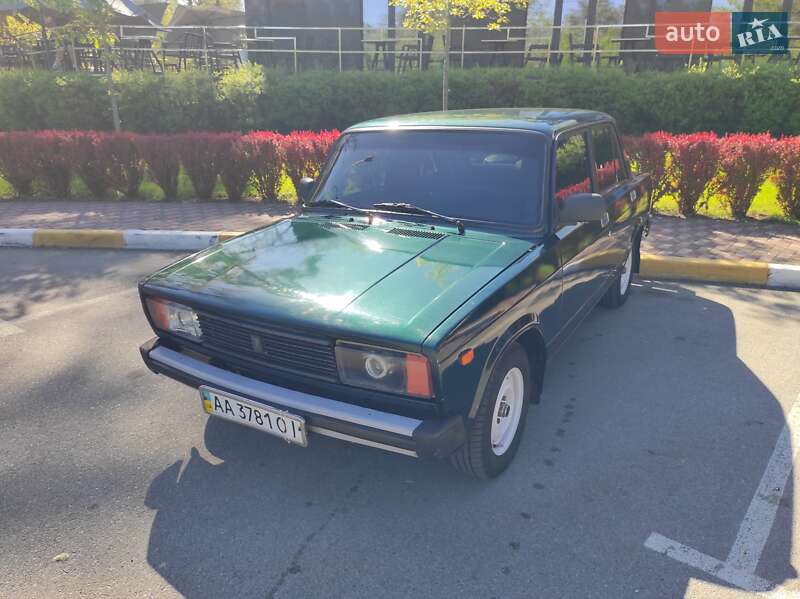 Седан ВАЗ / Lada 2105 1999 в Днепре
