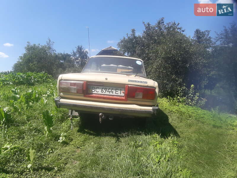 Седан ВАЗ / Lada 2105 1995 в Букачевцах