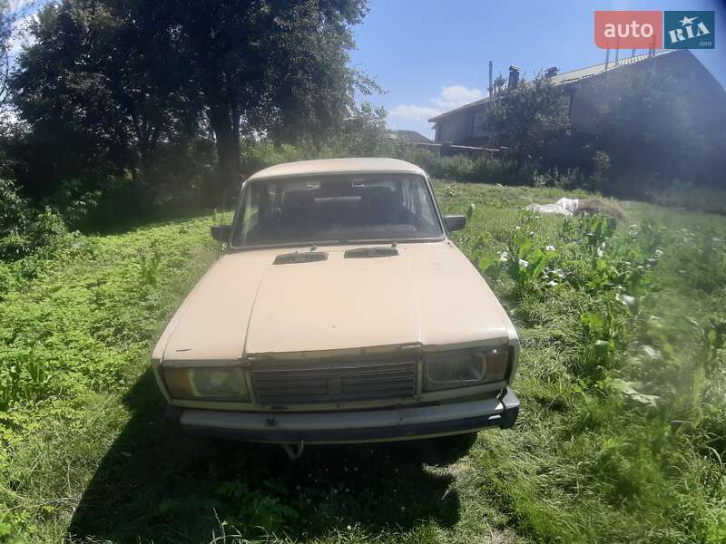 Седан ВАЗ / Lada 2105 1995 в Букачевцах
