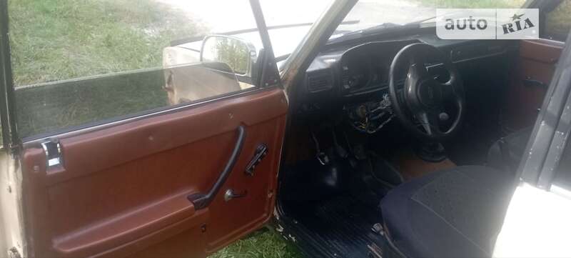 Седан ВАЗ / Lada 2105 1985 в Золочеве