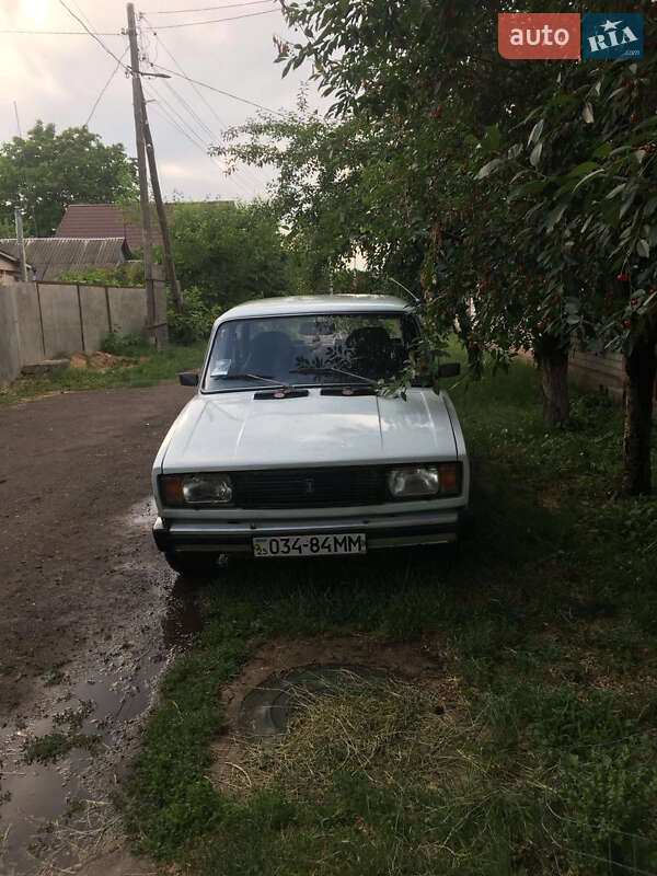 Седан ВАЗ / Lada 2105 1981 в Нежине