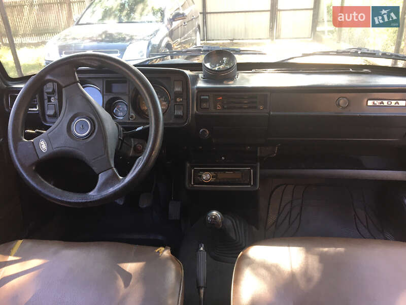 Седан ВАЗ / Lada 2105 1987 в Черновцах