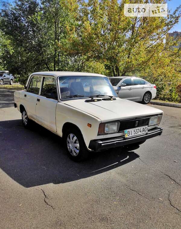 Седан ВАЗ / Lada 2105 1983 в Полтаве