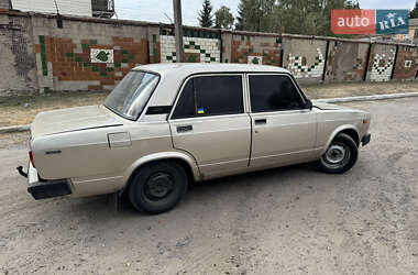 Седан ВАЗ / Lada 2105 1990 в Решетиловке