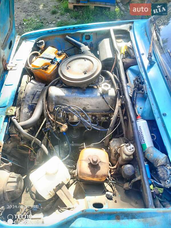 Седан ВАЗ / Lada 2105 1983 в Благовещенском фото 4 Седан ВАЗ / Lada 2105 1983 в Благовещенском