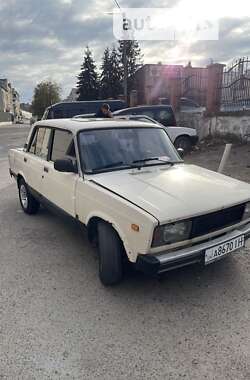 Седан ВАЗ / Lada 2105 1995 в Львове