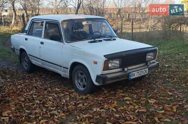 Седан ВАЗ / Lada 2105 1981 в Олевске