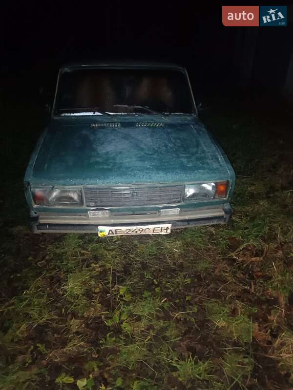 Седан ВАЗ / Lada 2105 1988 в Дружковке
