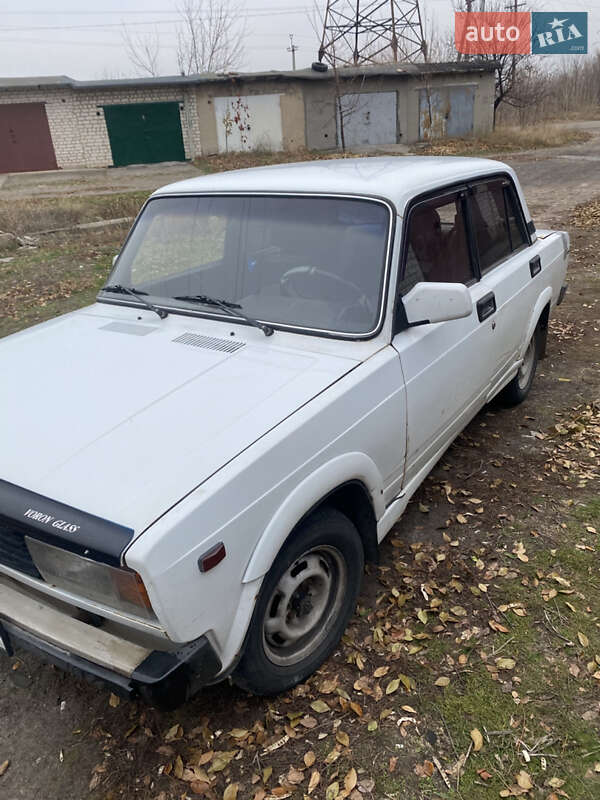 Седан ВАЗ / Lada 2105 1990 в Днепре
