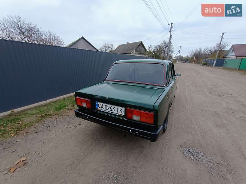 Седан ВАЗ / Lada 2105 1999 в Черкассах фото 5 Седан ВАЗ / Lada 2105 1999 в Черкассах