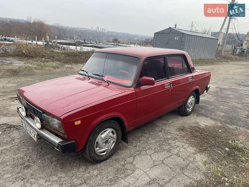 Седан ВАЗ / Lada 2105 1994 в Полтаве