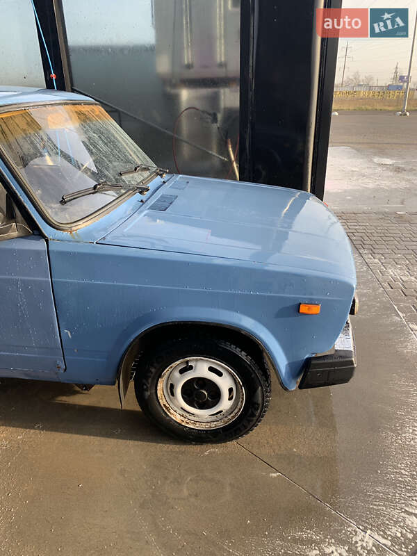 Седан ВАЗ / Lada 2105 1992 в Одессе