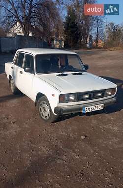 Седан ВАЗ / Lada 2105 1993 в Коростені