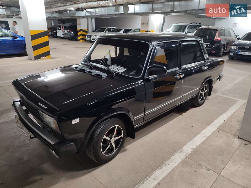 Седан ВАЗ / Lada 2105 1992 в Полтаве