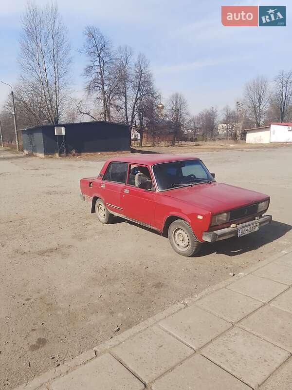 Седан ВАЗ / Lada 2105 1988 в Добросині