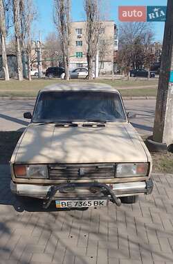 Седан ВАЗ / Lada 2105 1982 в Миколаєві