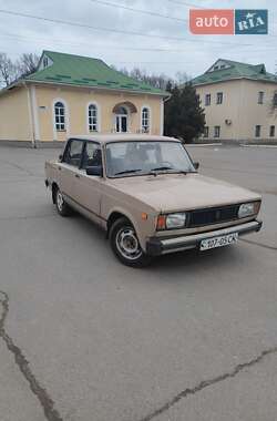 Седан ВАЗ / Lada 2105 1987 в Полтаві