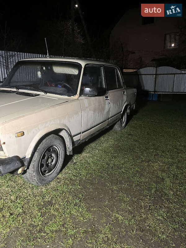 Седан ВАЗ / Lada 2105 1986 в Городенці