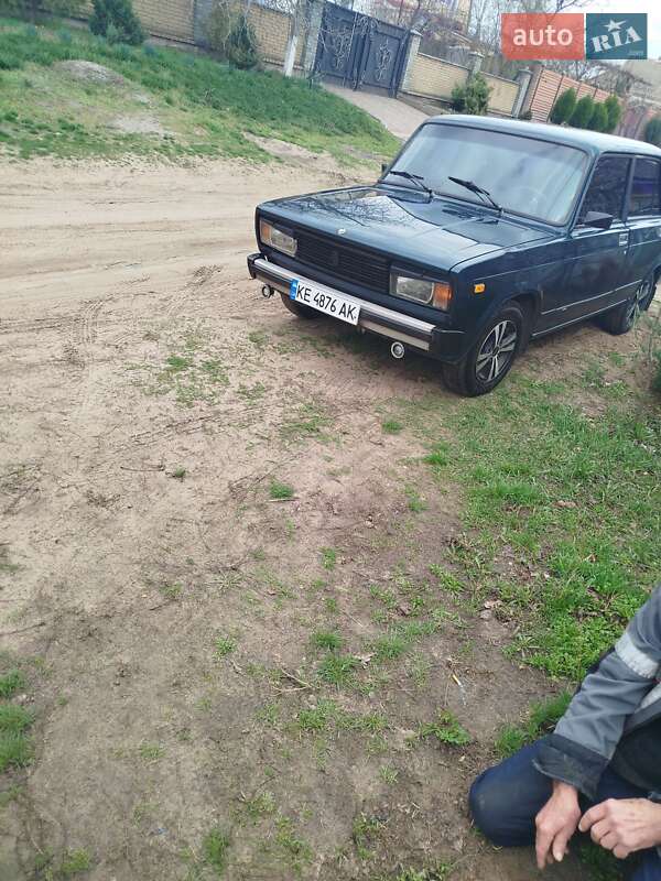 Седан ВАЗ / Lada 2105 1982 в Петровому