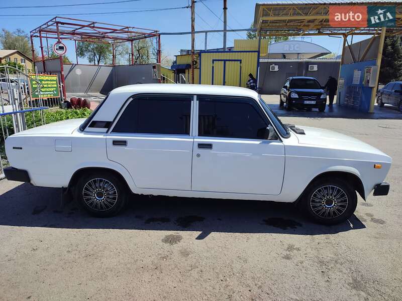 Седан ВАЗ / Lada 2105 1989 в Запоріжжі