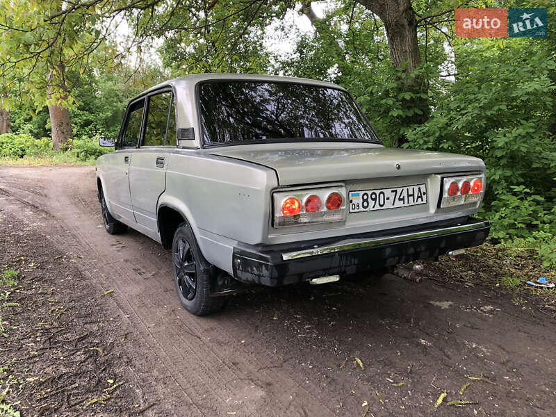 Седан ВАЗ / Lada 2105 1986 в Черновцах