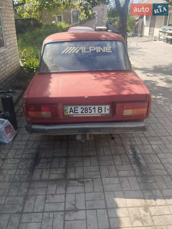 Седан ВАЗ / Lada 2105 1981 в Новомосковську