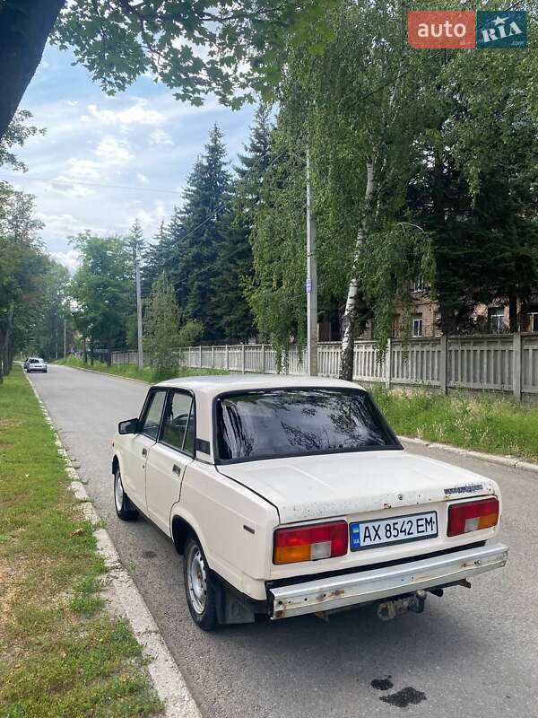 Седан ВАЗ / Lada 2105 1986 в Харькове