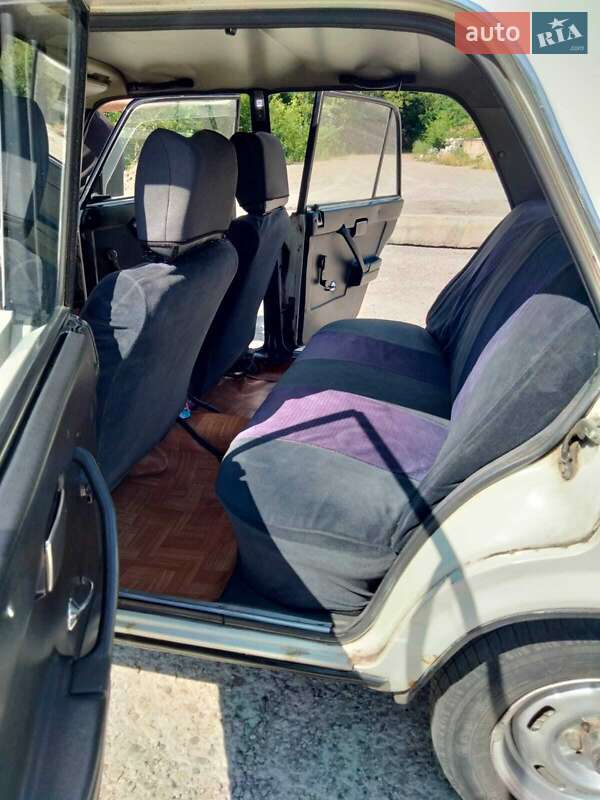 Седан ВАЗ / Lada 2105 1983 в Дніпрі фото 10 Седан ВАЗ / Lada 2105 1983 в Дніпрі