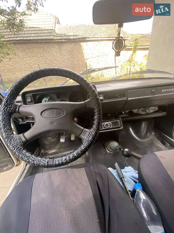 Седан ВАЗ / Lada 2105 2001 в Болграді