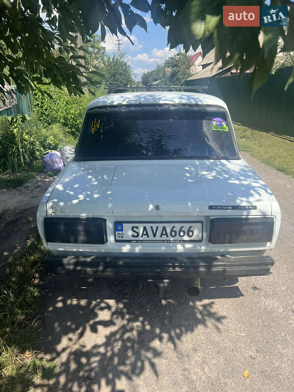 Седан ВАЗ / Lada 2105 1983 в Василькове