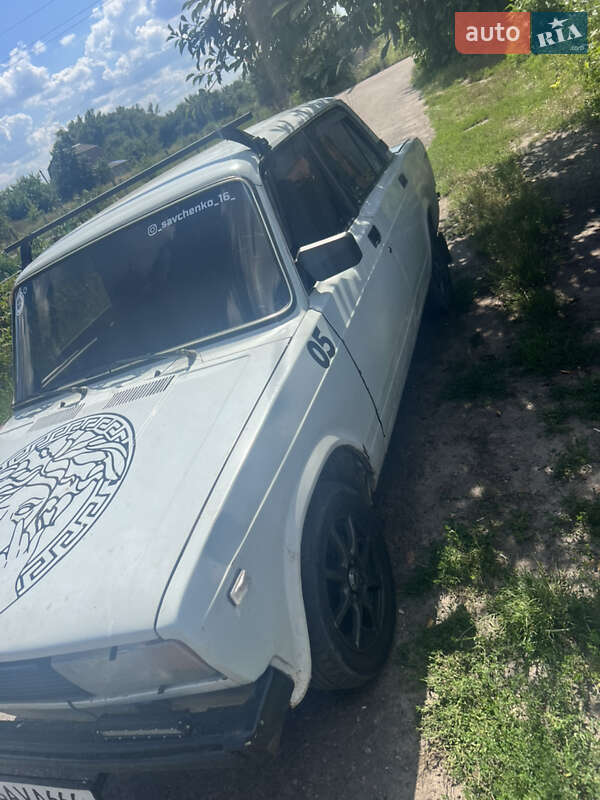 Седан ВАЗ / Lada 2105 1983 в Василькове