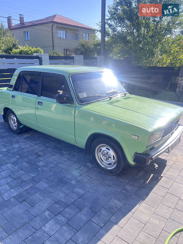 Седан ВАЗ / Lada 2105 1982 в Бродах