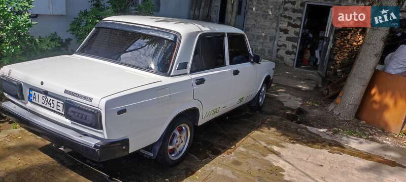 Седан ВАЗ / Lada 2105 1994 в Броварах