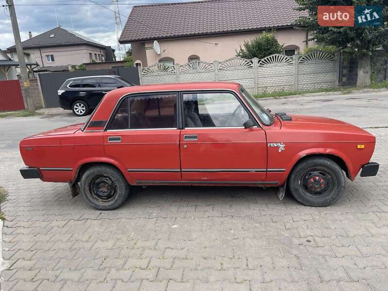 Седан ВАЗ / Lada 2105 1991 в Здолбунове фото 5 Седан ВАЗ / Lada 2105 1991 в Здолбунове