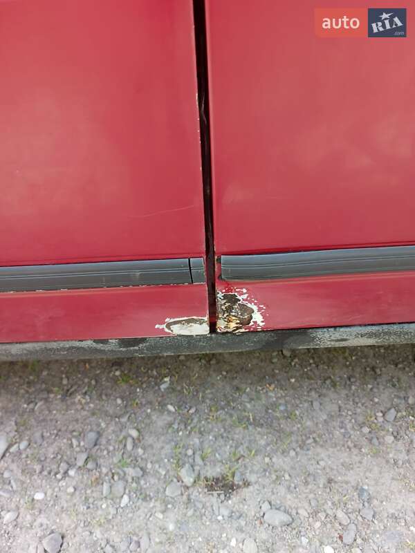 Седан ВАЗ / Lada 2105 1993 в Черновцах