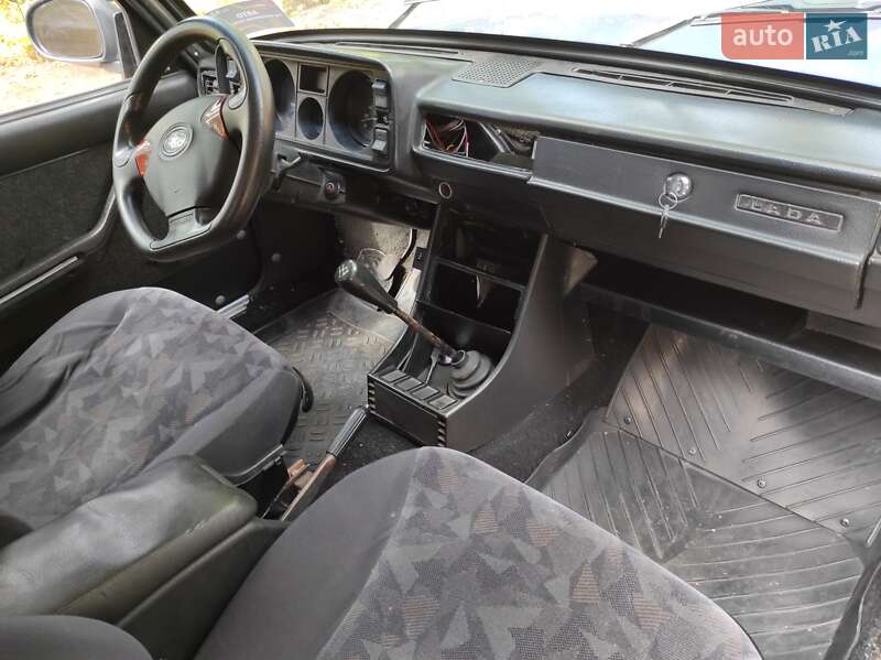 Седан ВАЗ / Lada 2105 1987 в Лубнах фото 16 Седан ВАЗ / Lada 2105 1987 в Лубнах