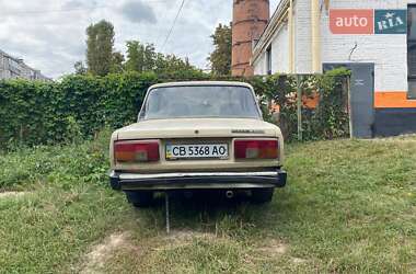 Седан ВАЗ / Lada 2105 1985 в Чернігові