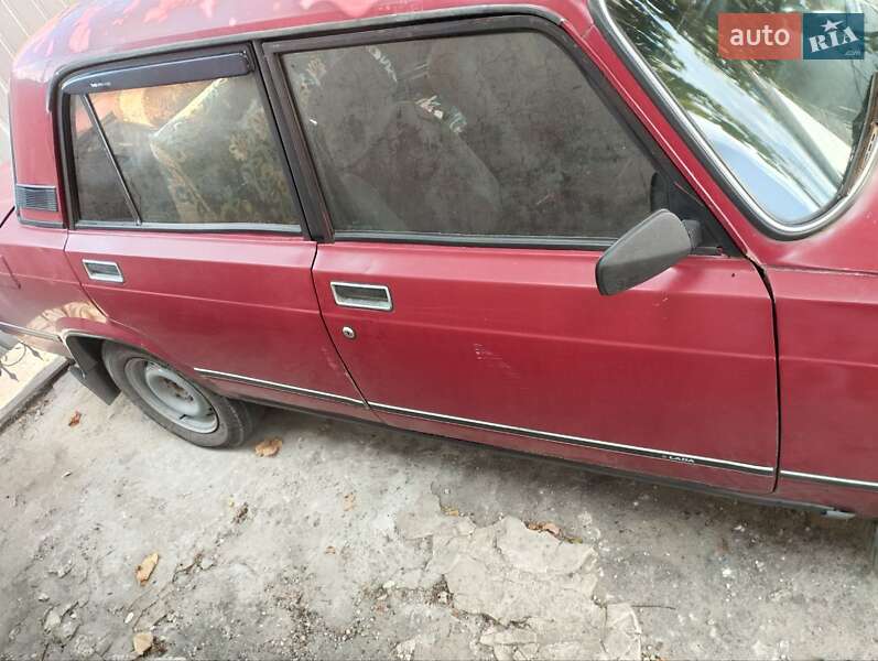 Седан ВАЗ / Lada 2105 1993 в Дніпрі