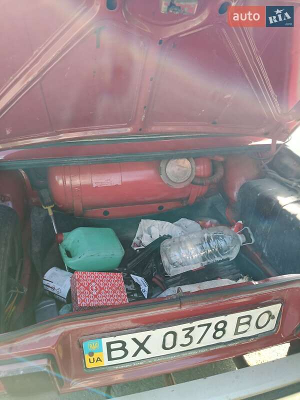 Седан ВАЗ / Lada 2105 1990 в Хмельницком