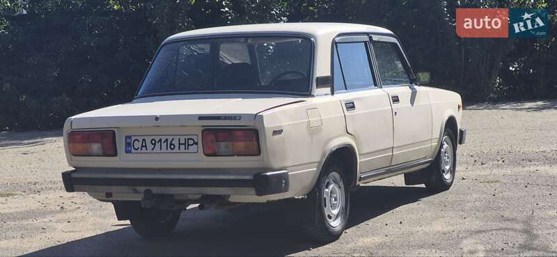 Седан ВАЗ / Lada 2105 1995 в Умани