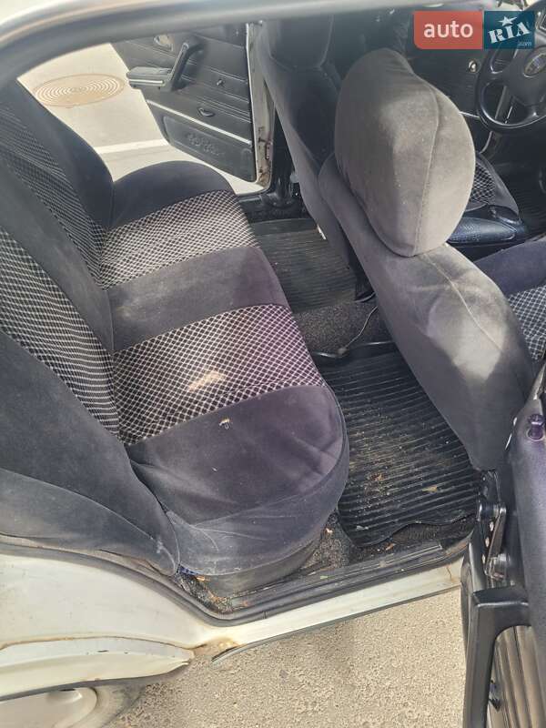 Седан ВАЗ / Lada 2105 1994 в Могилев-Подольске