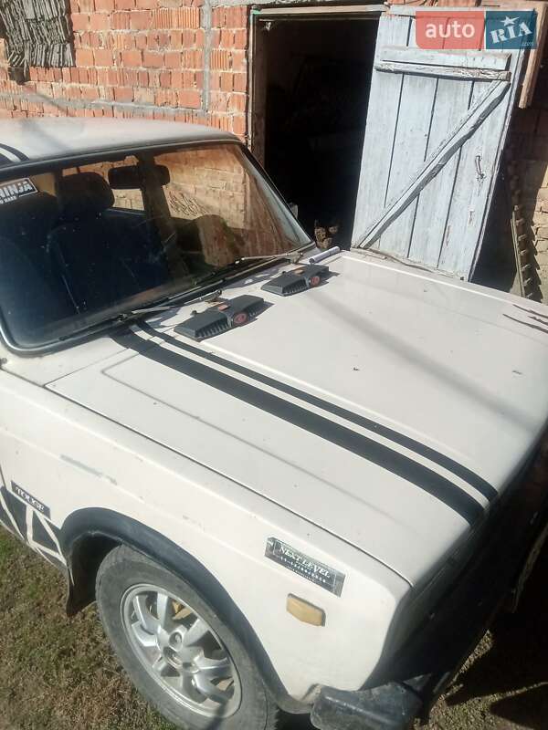 Седан ВАЗ / Lada 2105 1991 в Рудки фото 7 Седан ВАЗ / Lada 2105 1991 в Рудки