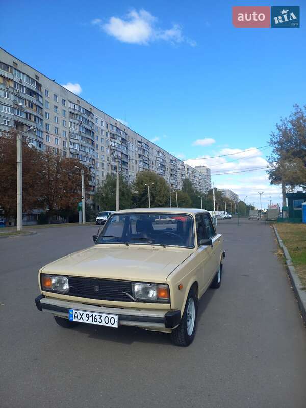 Седан ВАЗ / Lada 2105 1987 в Харькове