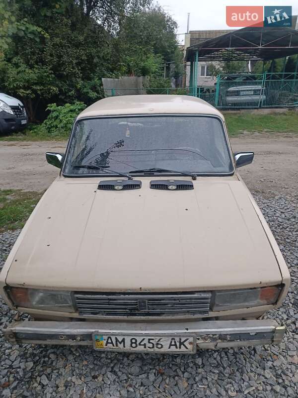 Седан ВАЗ / Lada 2105 1984 в Бердичеве