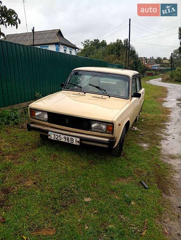 Седан ВАЗ / Lada 2105 1983 в Жмеринке