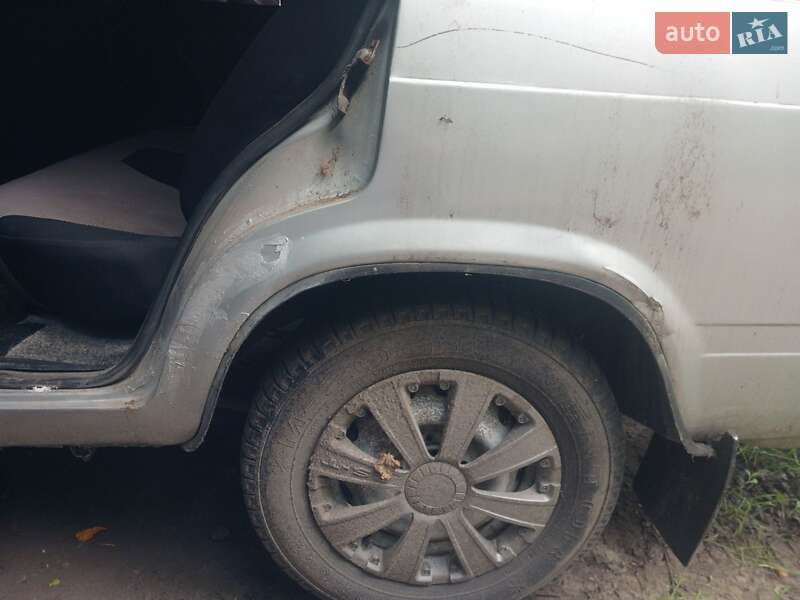 Седан ВАЗ / Lada 2105 1981 в Кременчуге